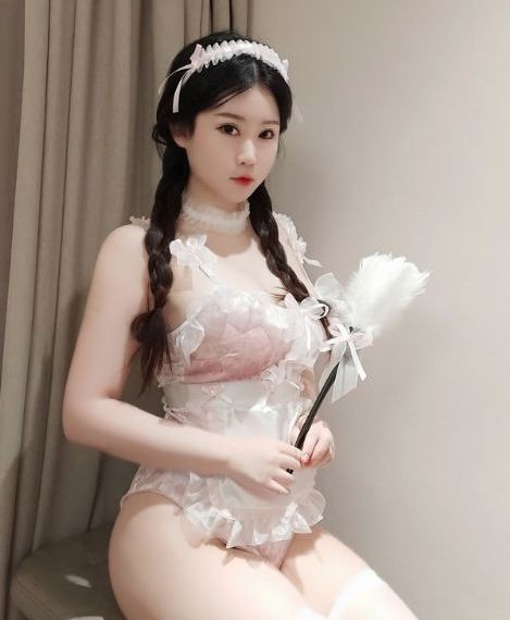 《乳色吐息》第一集免费观看